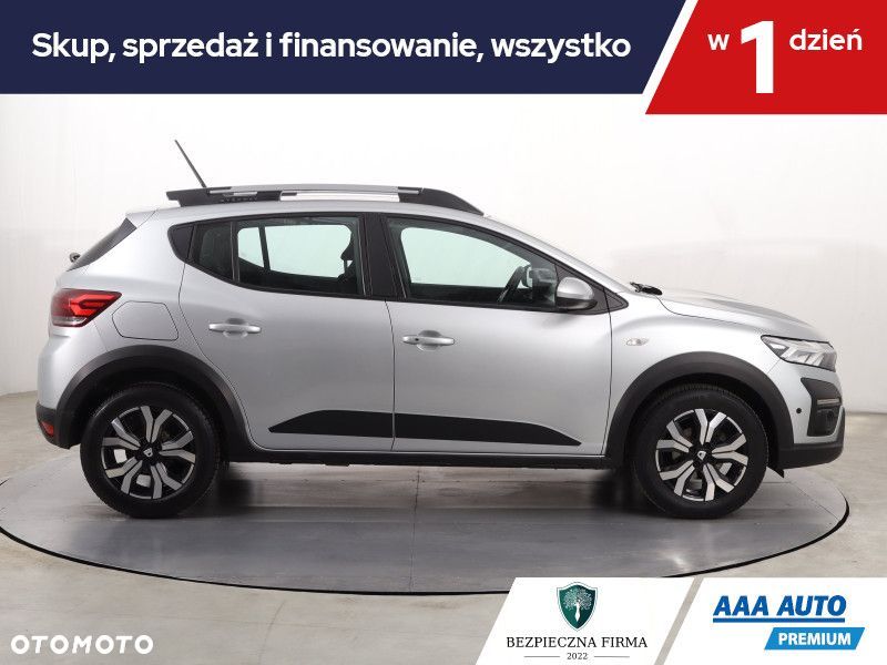 Dacia Sandero - 8