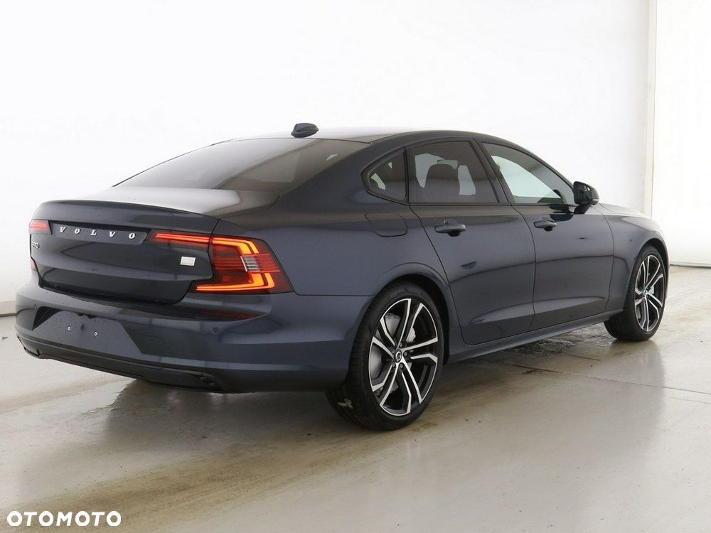 Volvo S90 T8 AWD Plug-In Hybrid Ultimate Dark - 2