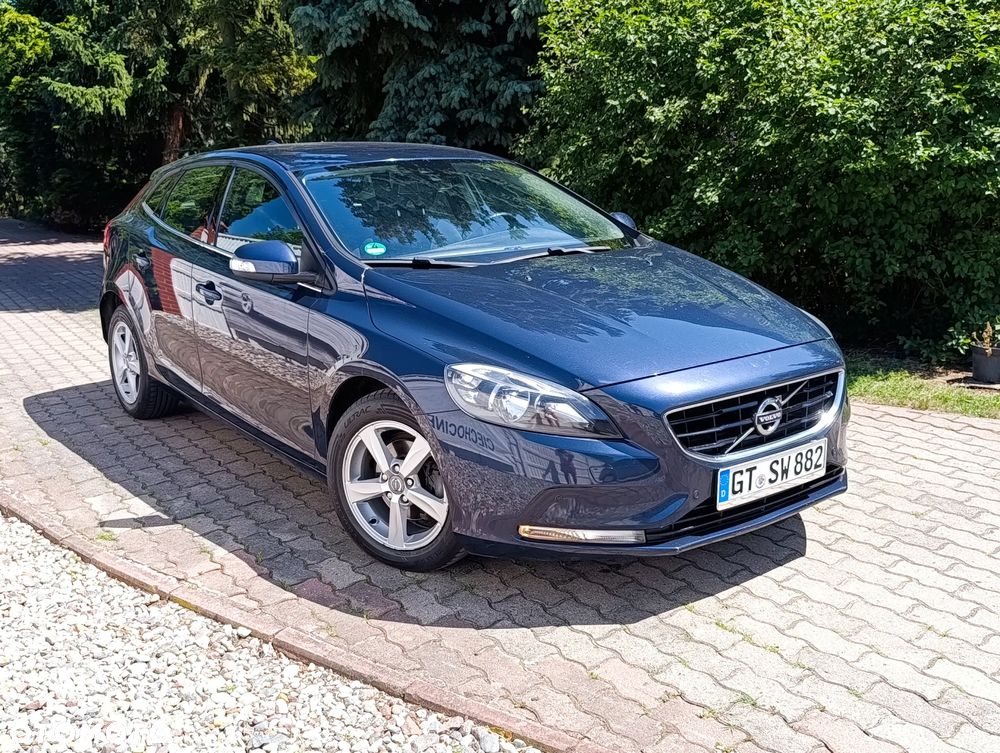 Volvo V40 D2 Kinetic - 1