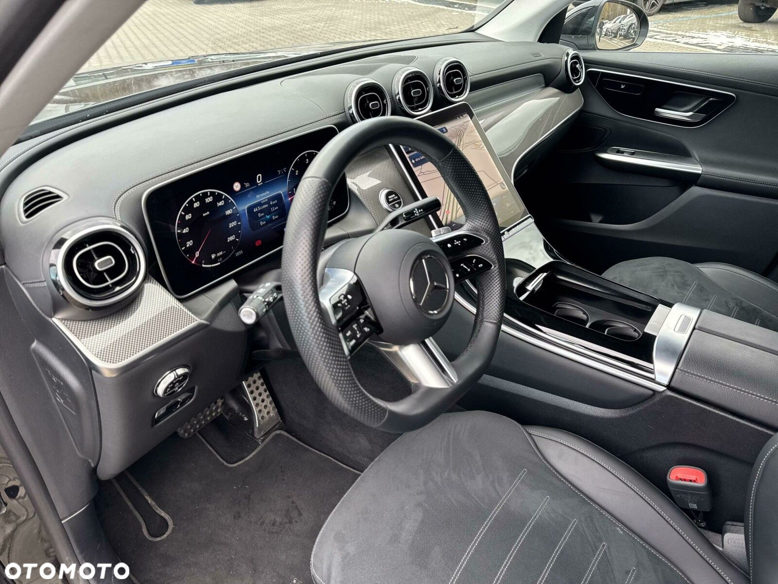 Mercedes-Benz GLC - 11