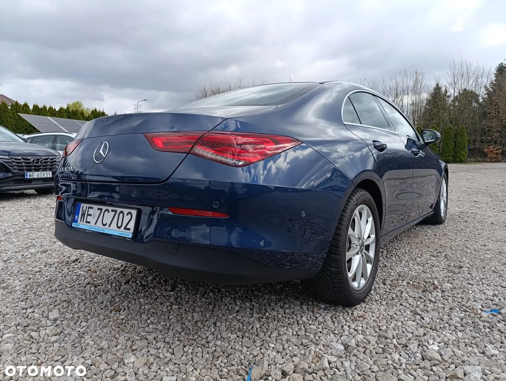 Mercedes-Benz CLA 200 7G-DCT - 9