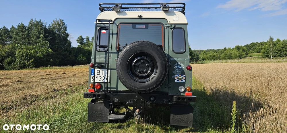 Land Rover Defender 2.4 TD4 SE - 3