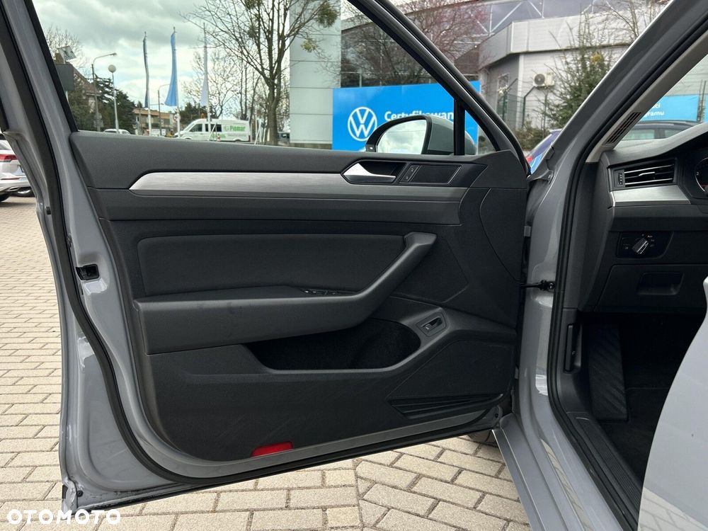 Volkswagen Passat Variant 2.0 TDI EVO Business DSG - 10