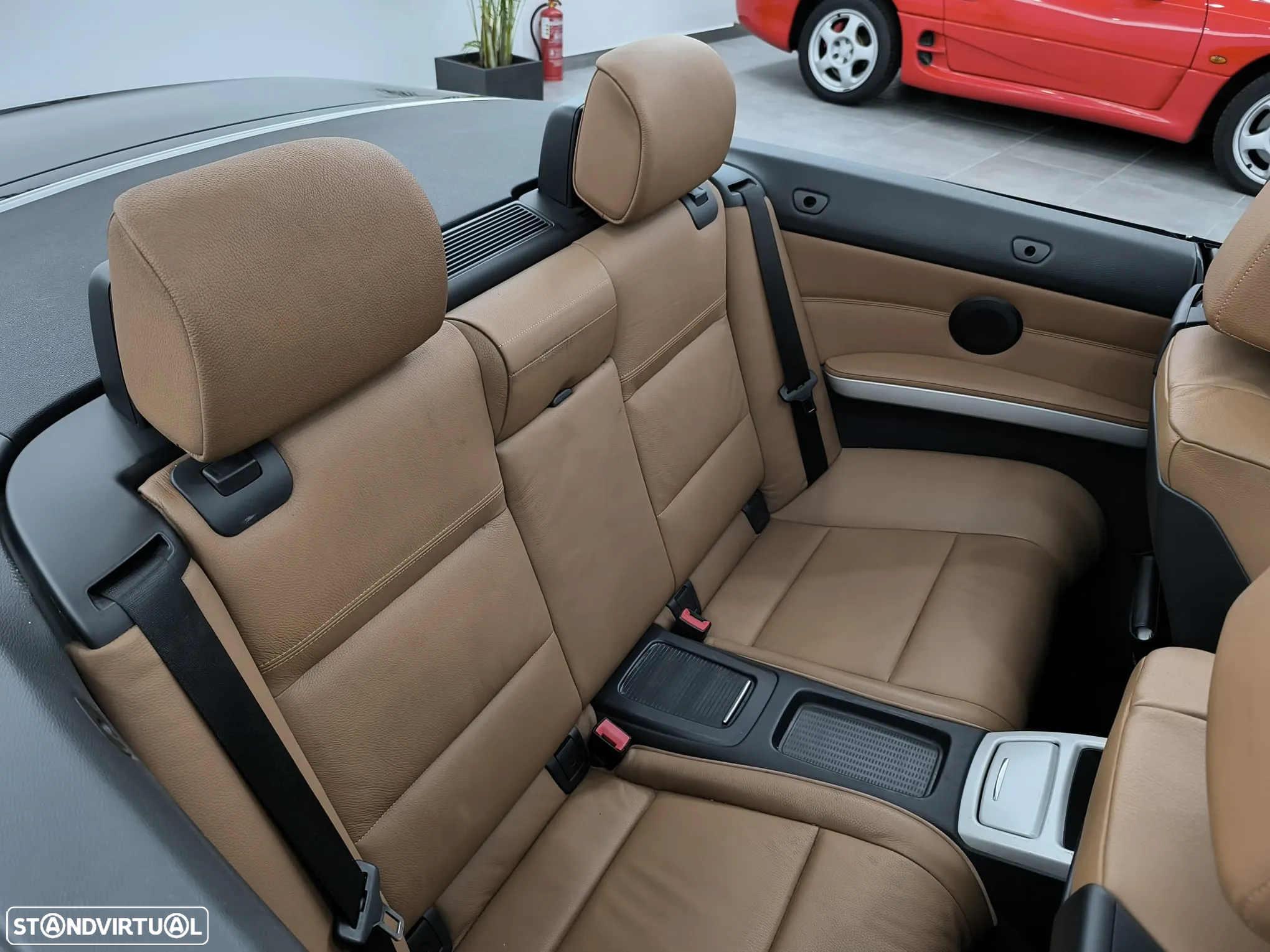 BMW 320 i Cabrio - 28