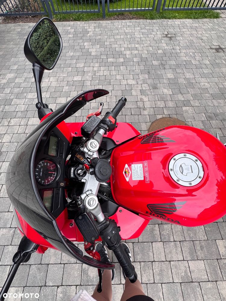 Honda VFR - 4