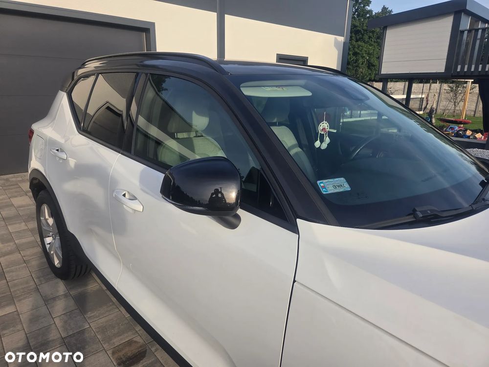 Volvo XC 40 T3 Momentum - 2
