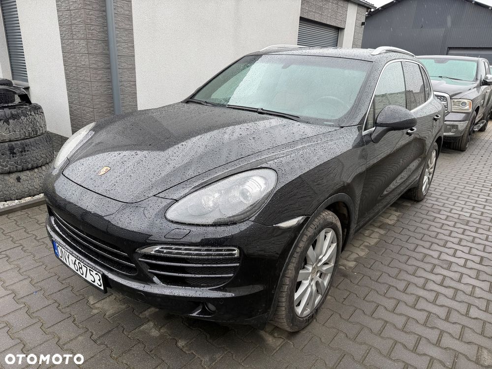 Porsche Cayenne - 2