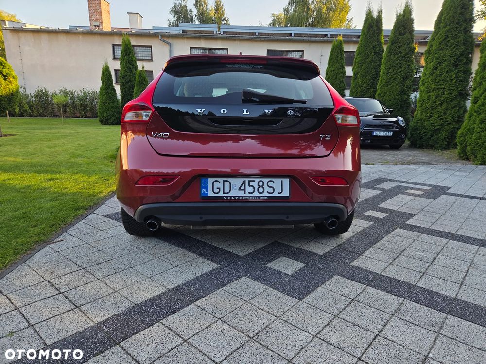 Volvo V40 T3 Drive-E Momentum - 9