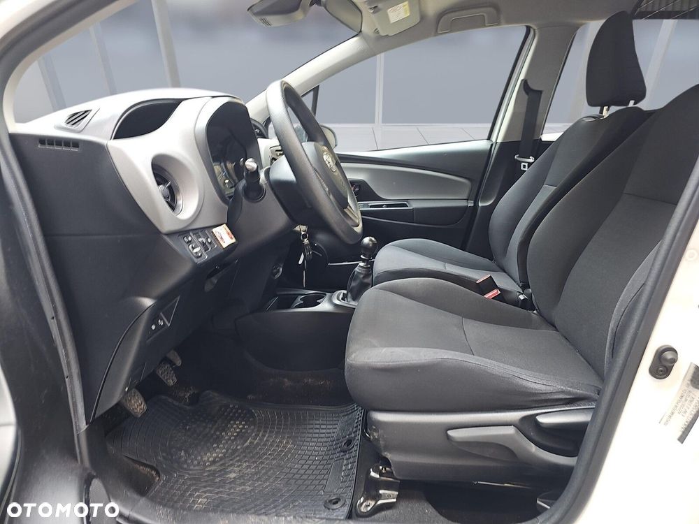 Toyota Yaris 1.5 Active - 8