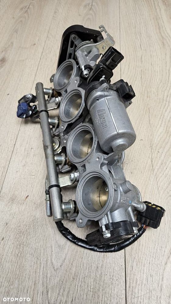 Listwa Wtryskowa Przepustnica Yamaha YZF-R6 R6 2008-2016 13S Dawca Części - 3