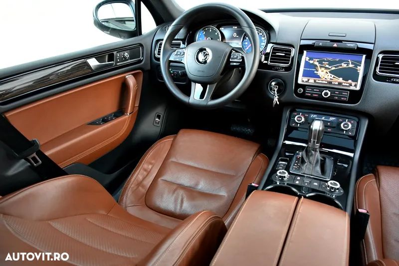 Volkswagen Touareg 3.0 V6 TDI BMT - 15