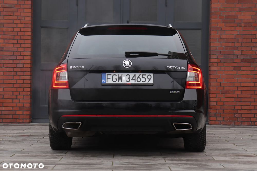 Skoda Octavia 2.0 TDI (Green tec) DSG RS - 13