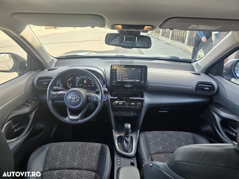 Toyota Yaris - 6