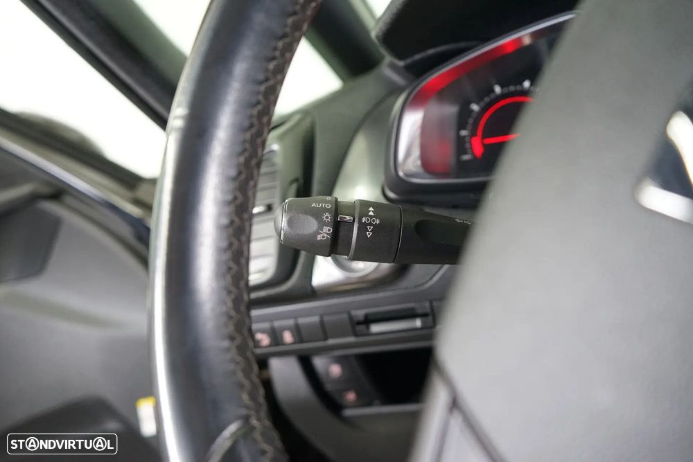 Citroën DS5 1.6 BlueHDi So Chic - 21