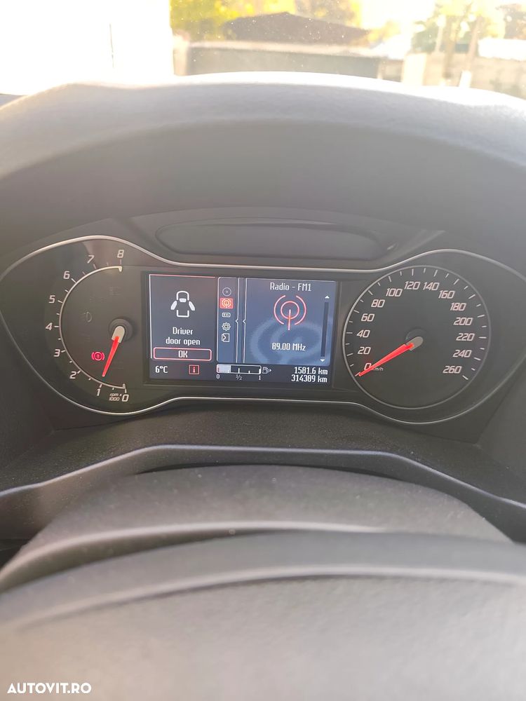 Ford Mondeo 1.6 SCTi EcoBoost Titanium - 8
