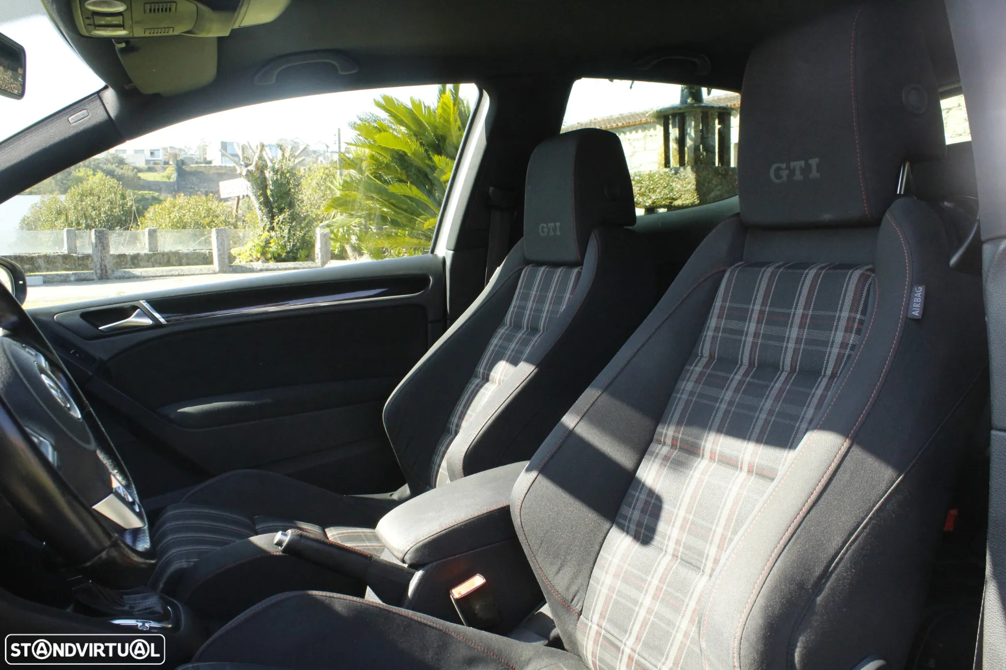VW Golf 2.0 GTI DSG - 20