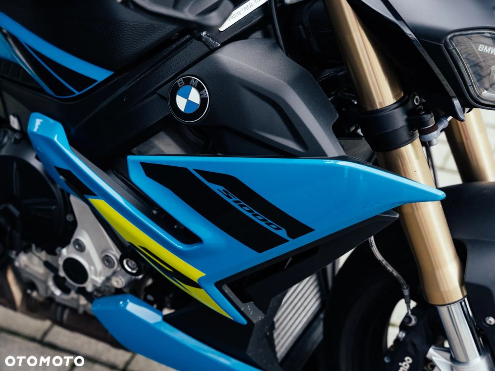 BMW S - 11