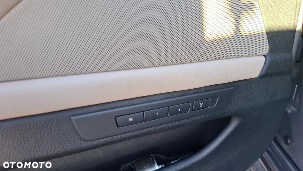 BMW Seria 5 535i xDrive - 8