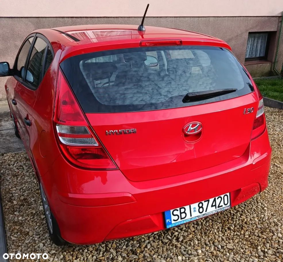 Hyundai i30 1.4 Classic + - 4