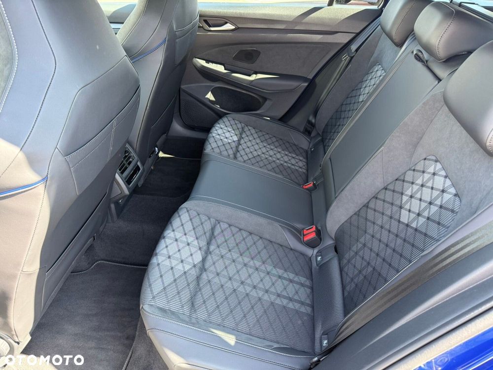 Volkswagen Golf Variant 1.5 eTSI mHEV R-Line DSG - 31