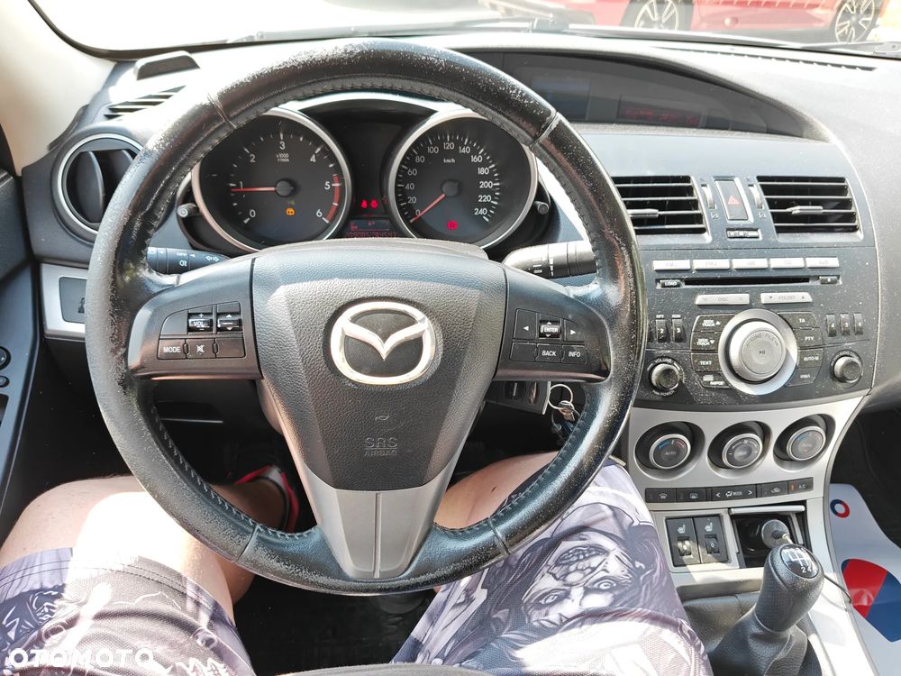 Mazda 3 1.6 CD Exclusive + - 6