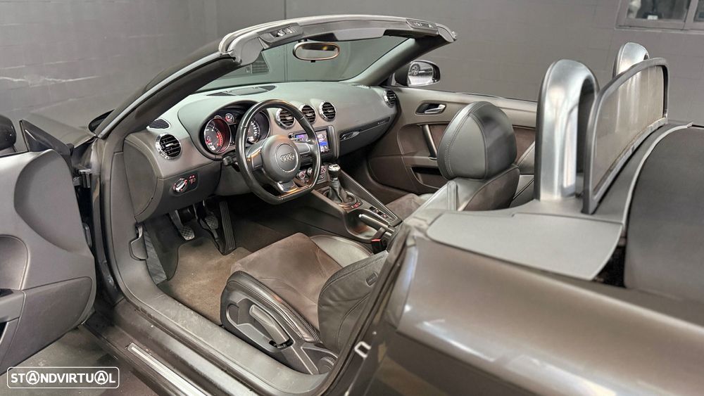Audi TT Roadster 2.0 TDi quattro - 29