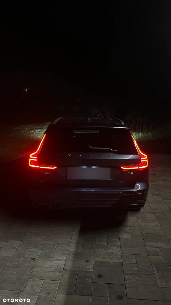 Volvo V60 Cross Country - 13