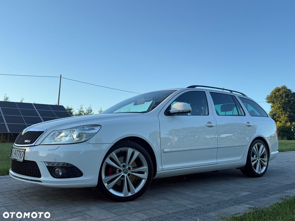 Skoda Octavia 2.0 TDI DPF RS - 9