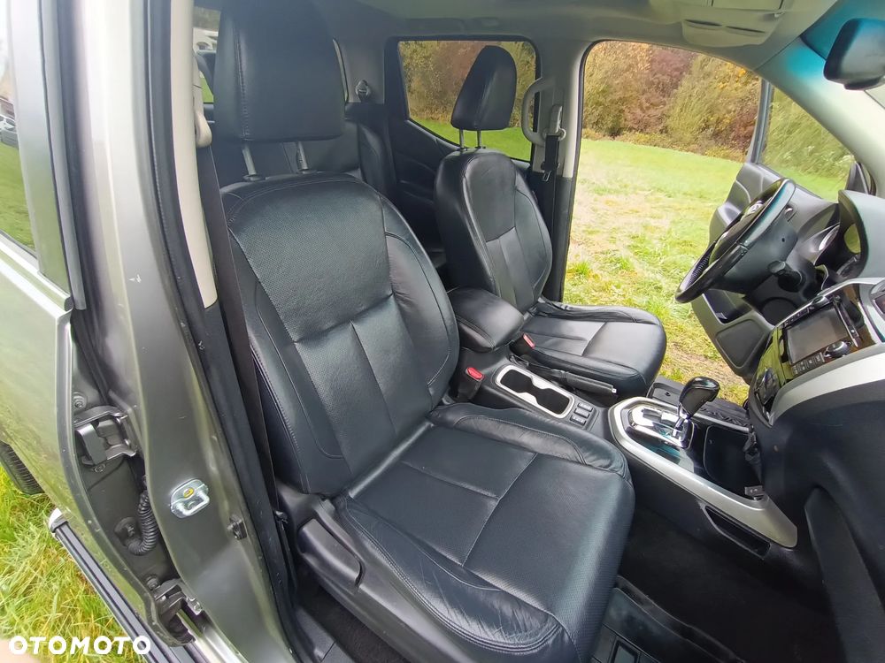 Nissan Navara DC 4x4 Autm Tekna - 37