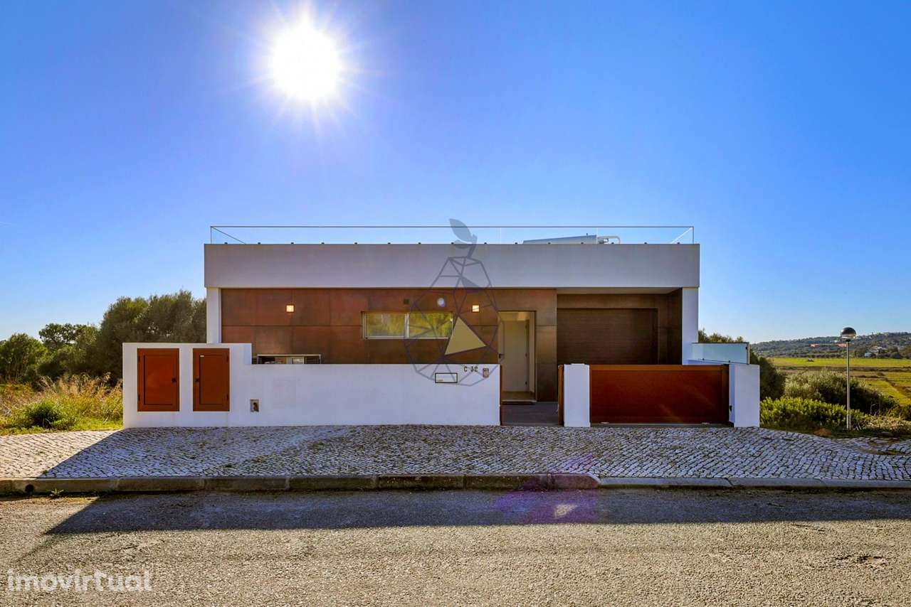 Moradia de luxo independente arquitetura moderna T3+1 em Mexilhoeira G - Grande imagem: 3/60