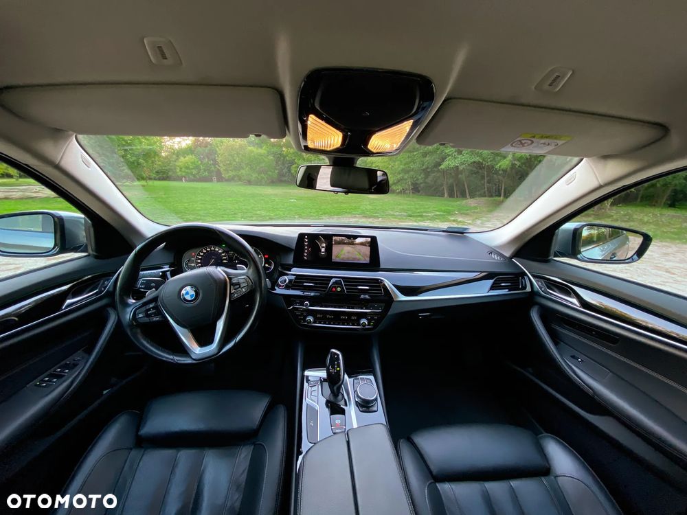 BMW Seria 5 520d xDrive Sport Line sport - 14