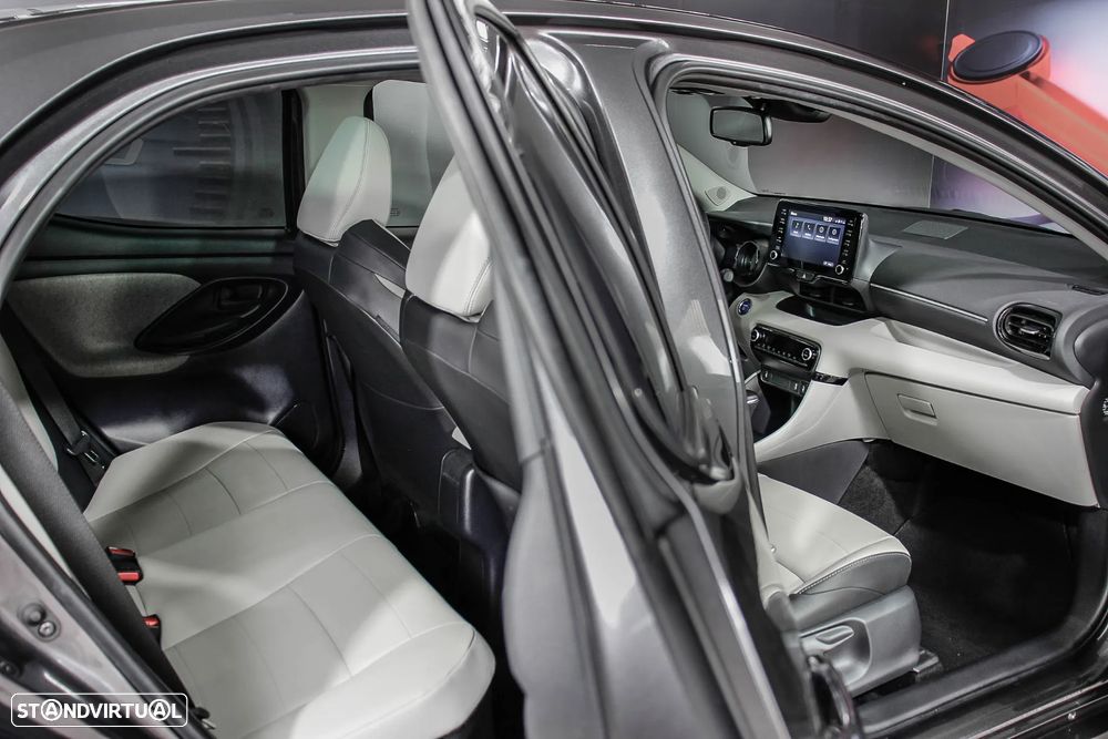 Toyota Yaris 1.5 HDF Luxury - 10