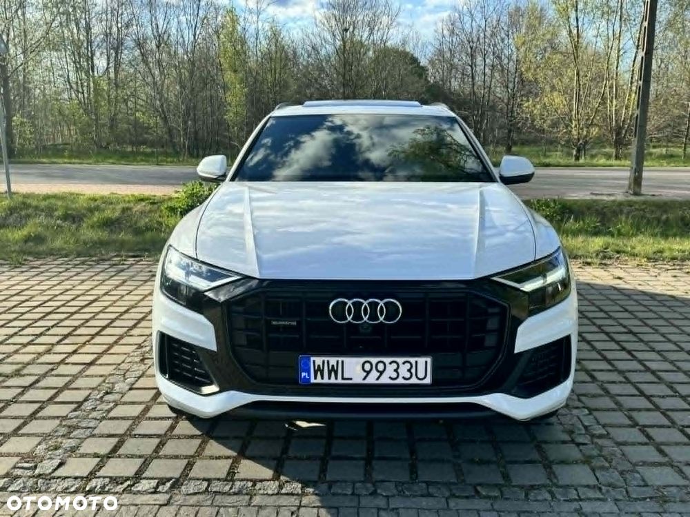 Audi Q8 - 2