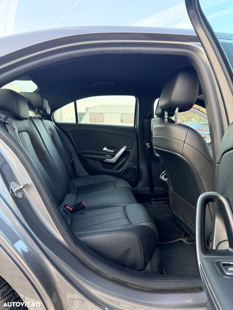 Mercedes-Benz A 180 d Aut. - 9