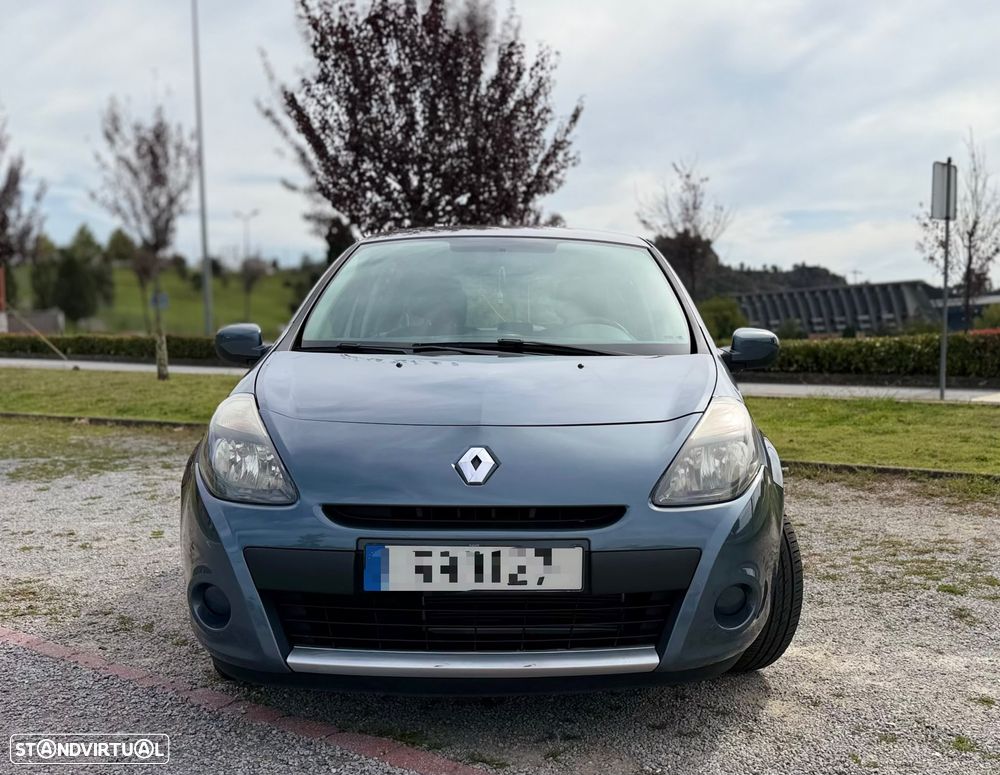 Renault Clio 1.2 16V Confort 130g - 2