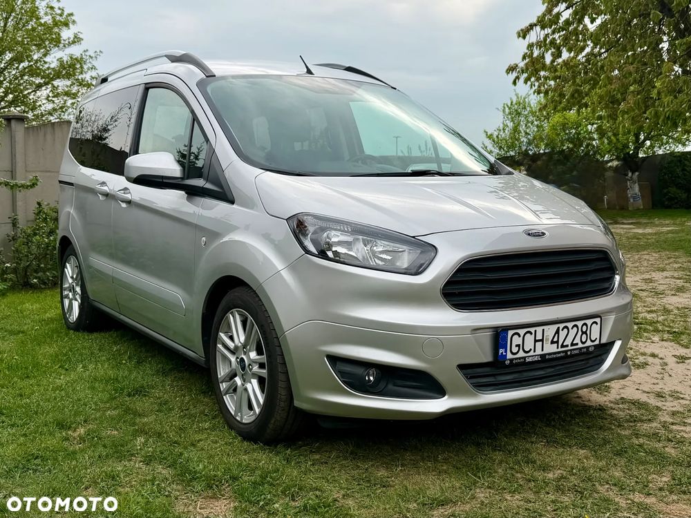 Ford Tourneo Courier 1.0 EcoBoost S&S Titanium - 1