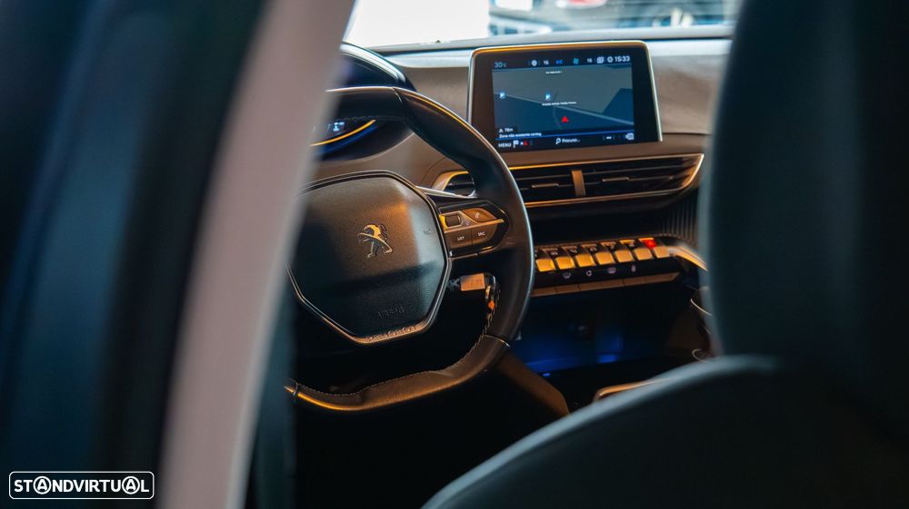 Peugeot 5008 1.5 BlueHDi Active - 20