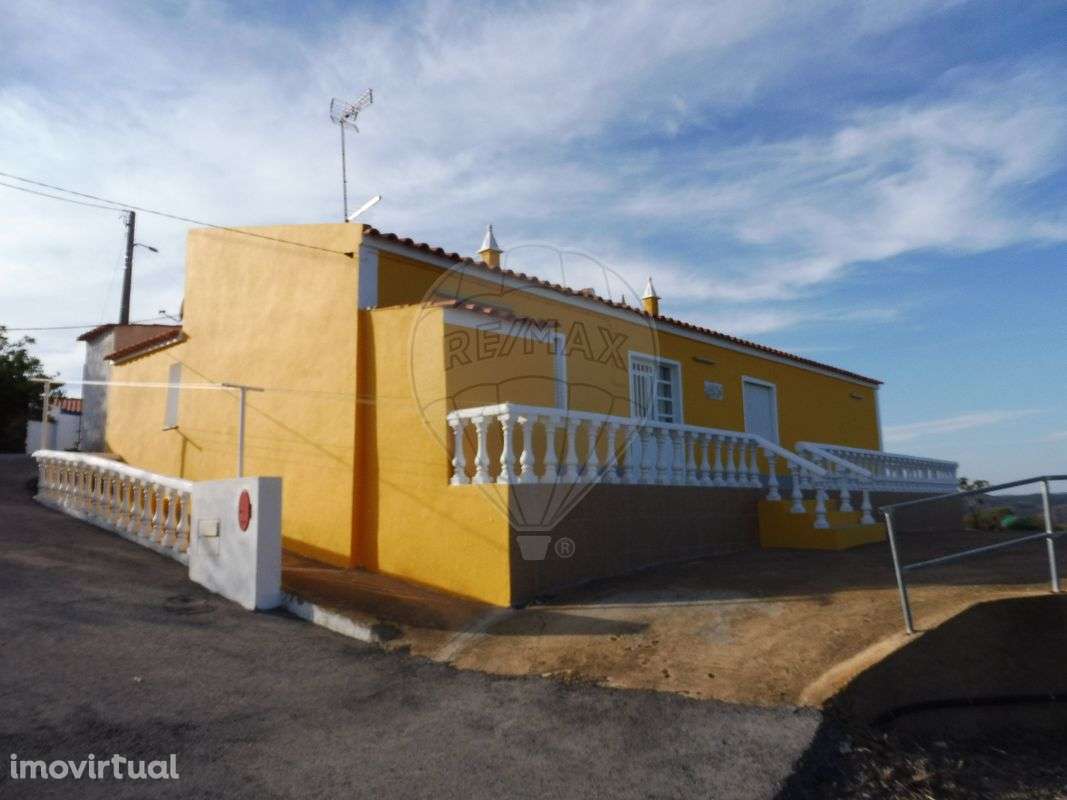 Moradia T2 para venda - Grande imagem: 2/24