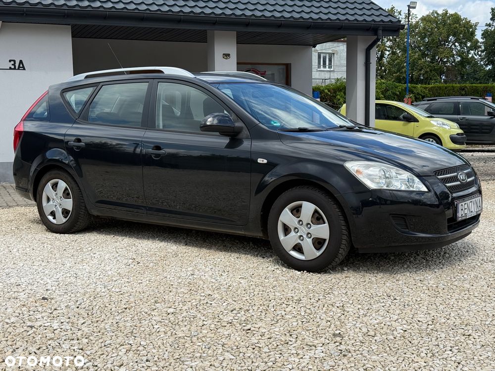 Kia Ceed 1.6 L - 7