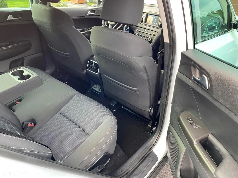 Kia Sportage 1.6 GDI 2WD Dream-Team Edition - 19