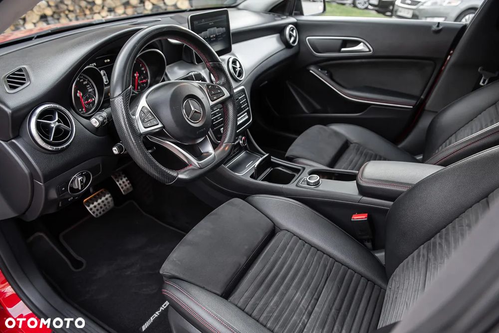 Mercedes-Benz CLA 200 7G-DCT AMG Line - 5
