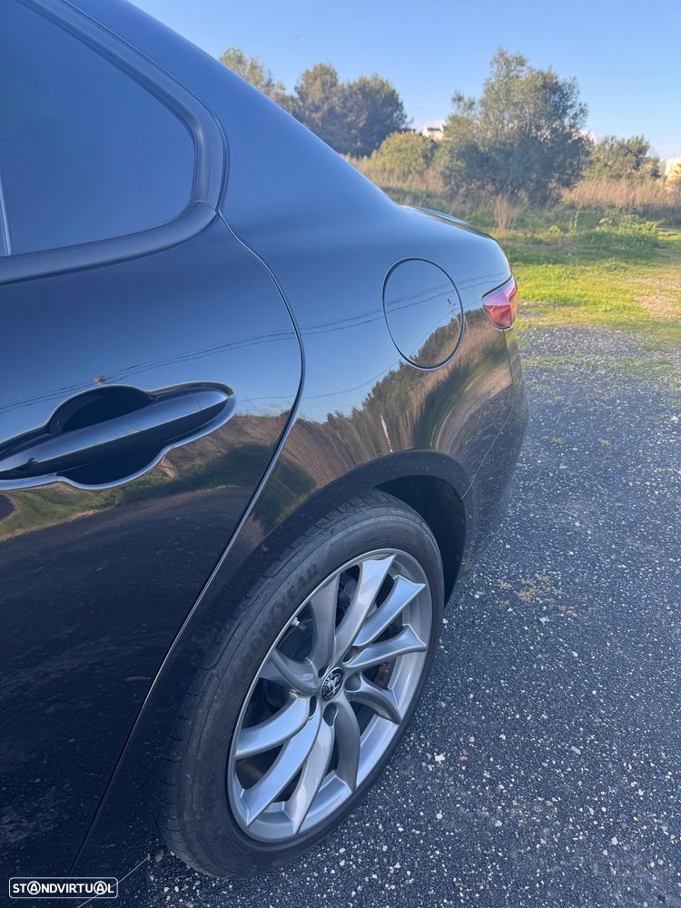 Alfa Romeo Giulia 2.2 D Sprint AT8 - 38