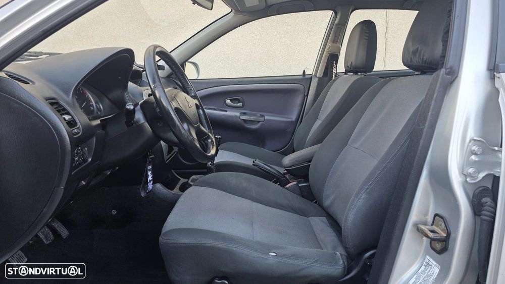 Mitsubishi Carisma HB 1.9 Di-D EXE TA+EC - 9