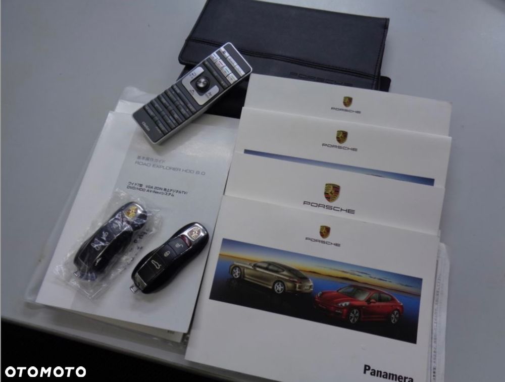 Porsche Panamera Turbo - 38