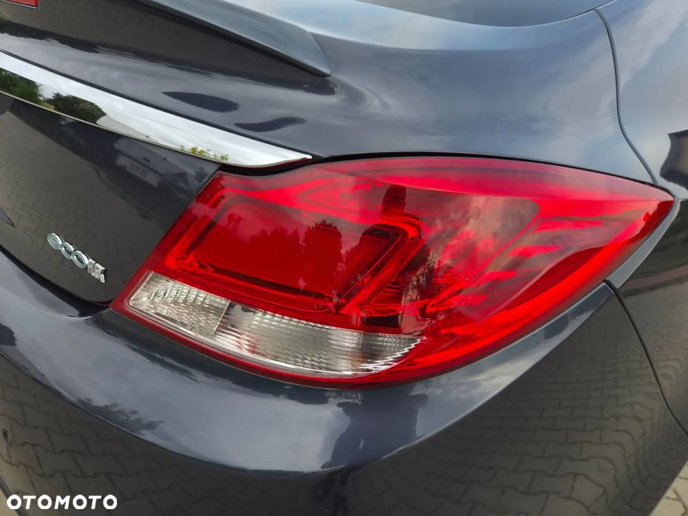 Opel Insignia 2.0 CDTI - 26