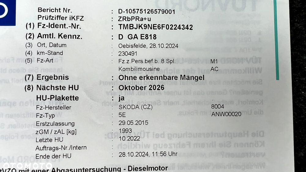 Skoda Octavia 2.0 TDI DSG RS - 36