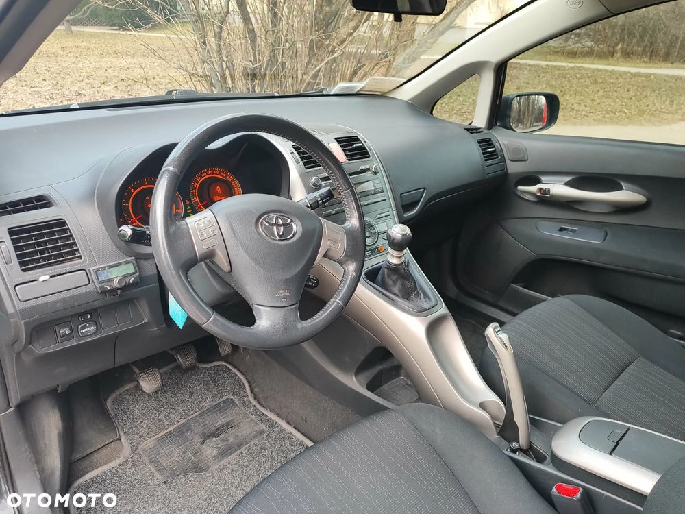 Toyota Auris 2.0 D-4D Luna - 5