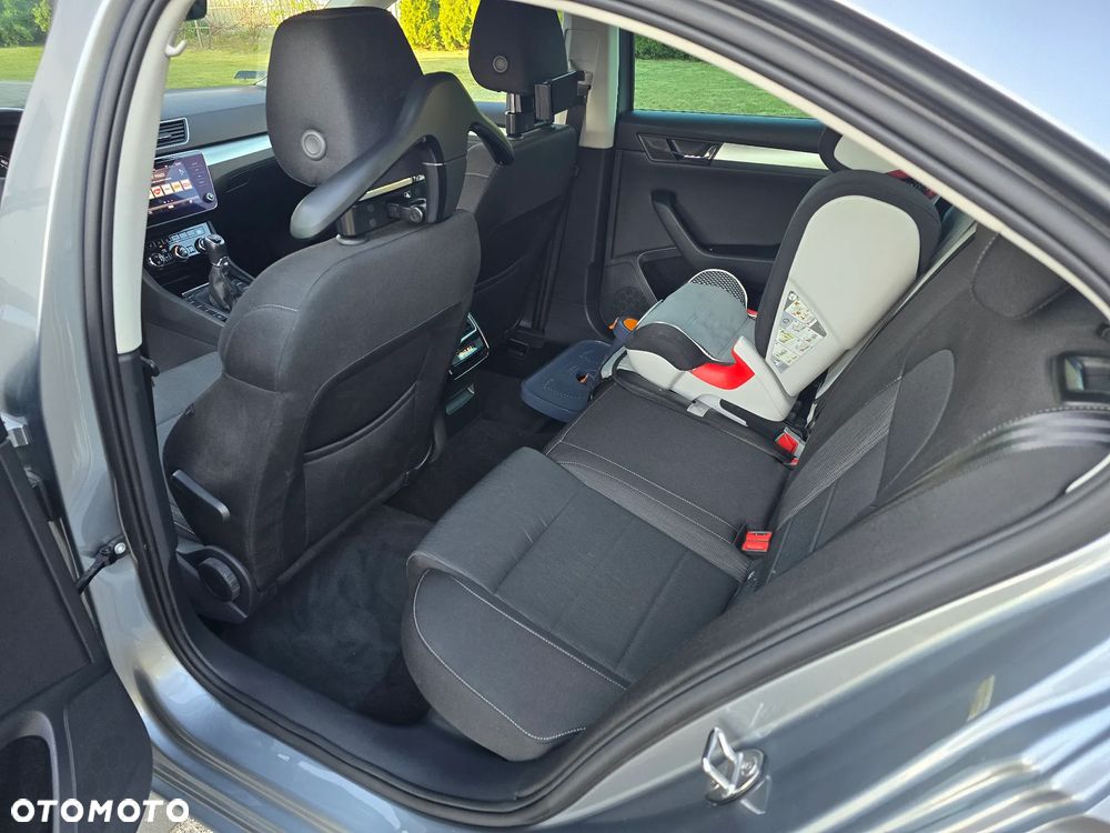 Skoda Superb 1.5 TSI ACT Ambition - 23