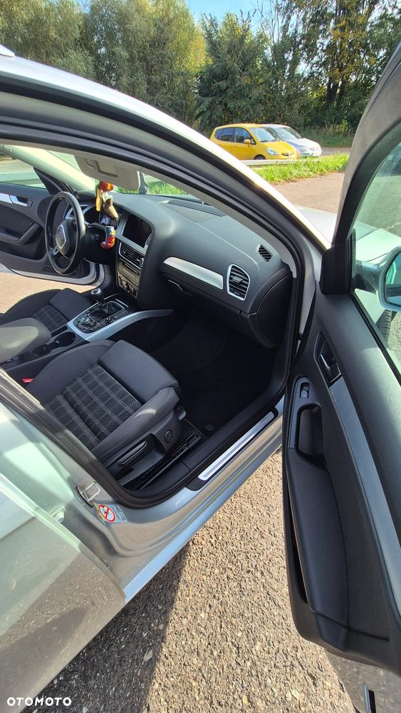 Audi A4 Avant - 14