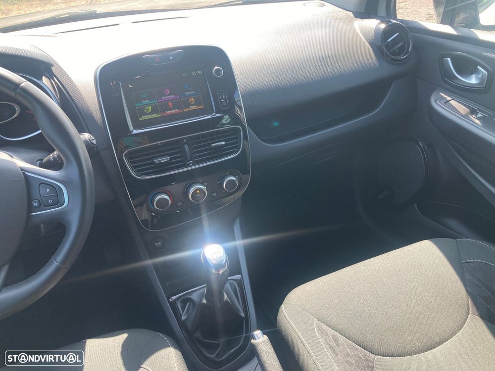 Renault Clio 0.9 TCe Limited - 23
